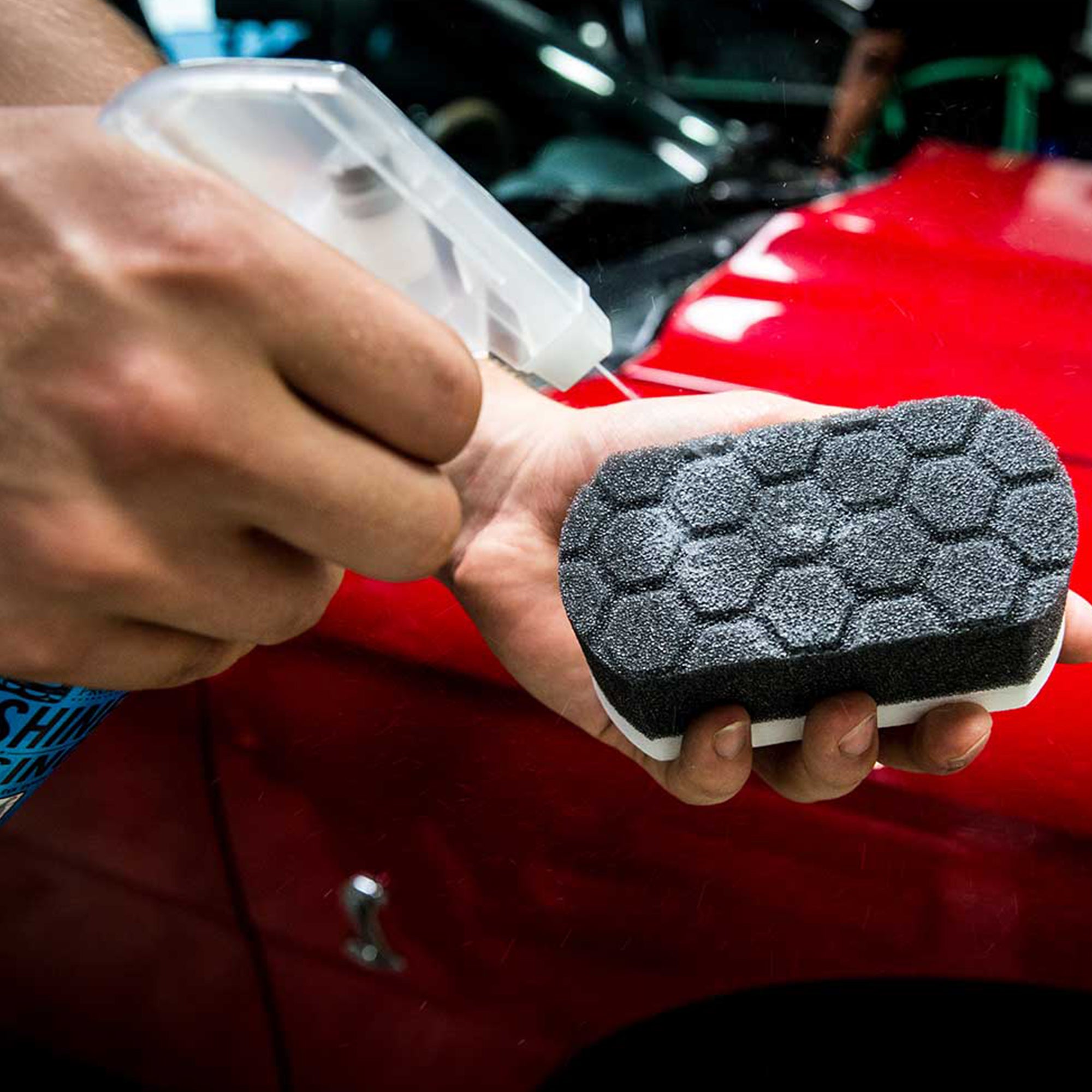 chemical-guys-easy-grip-hex-logic-applicateur-pneu-mousse image 3