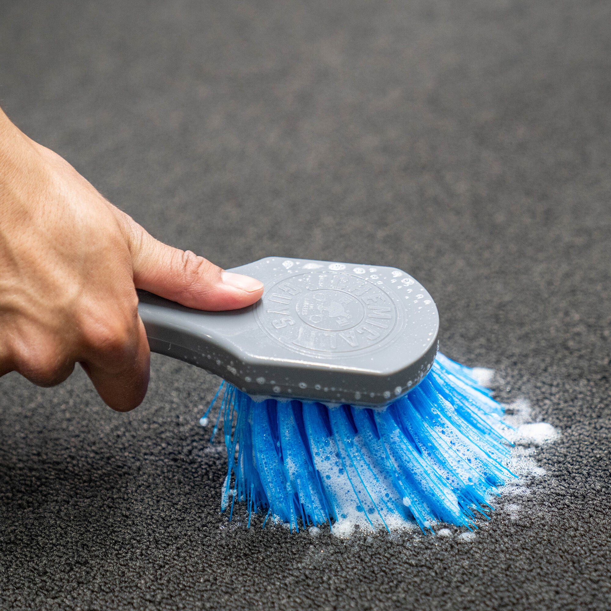 chemical-guys-big-blue-stiffy-brosse-pneus-poils-durs image 7