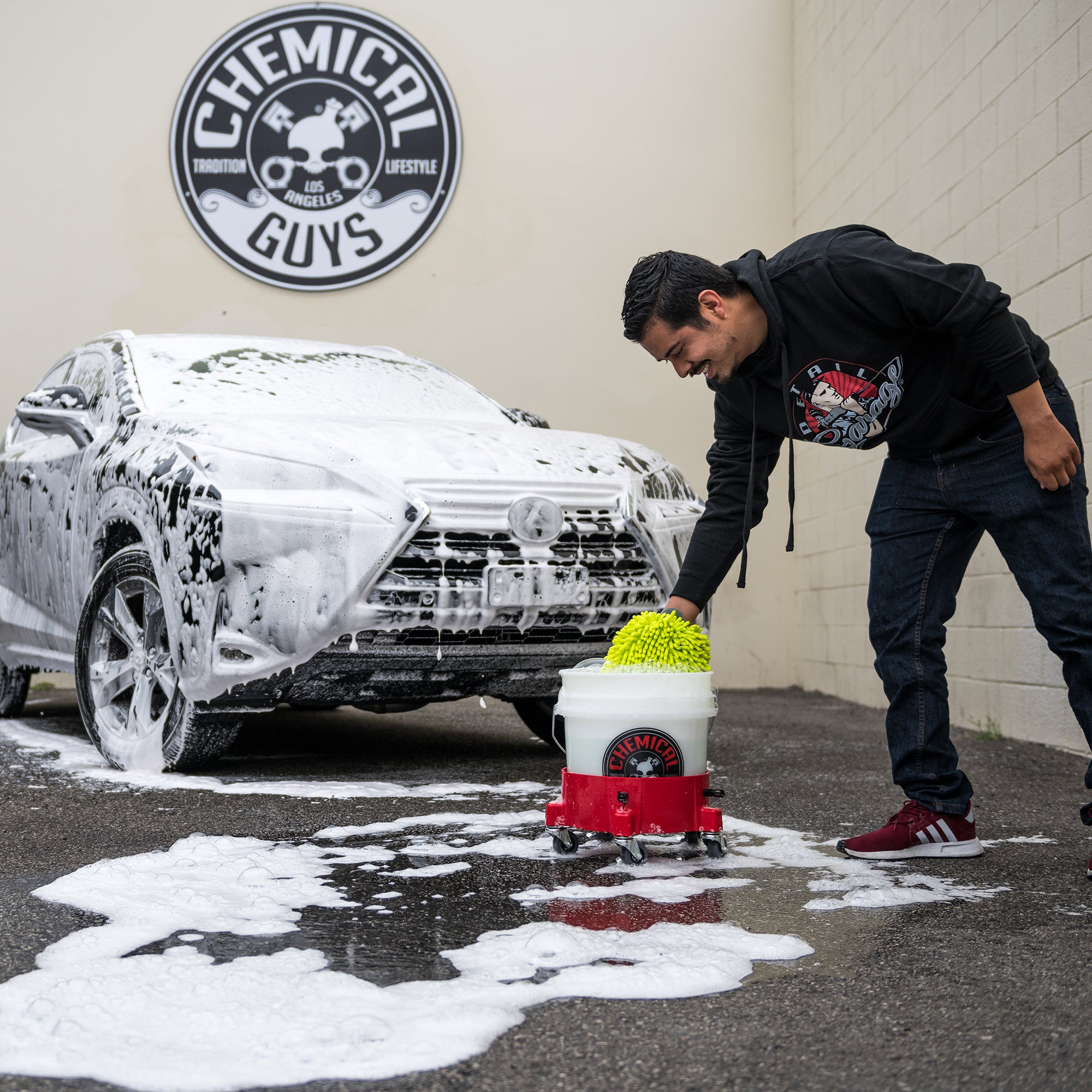 chemical-guys-creeper-support-seau-lavage-5-roulettes image 2