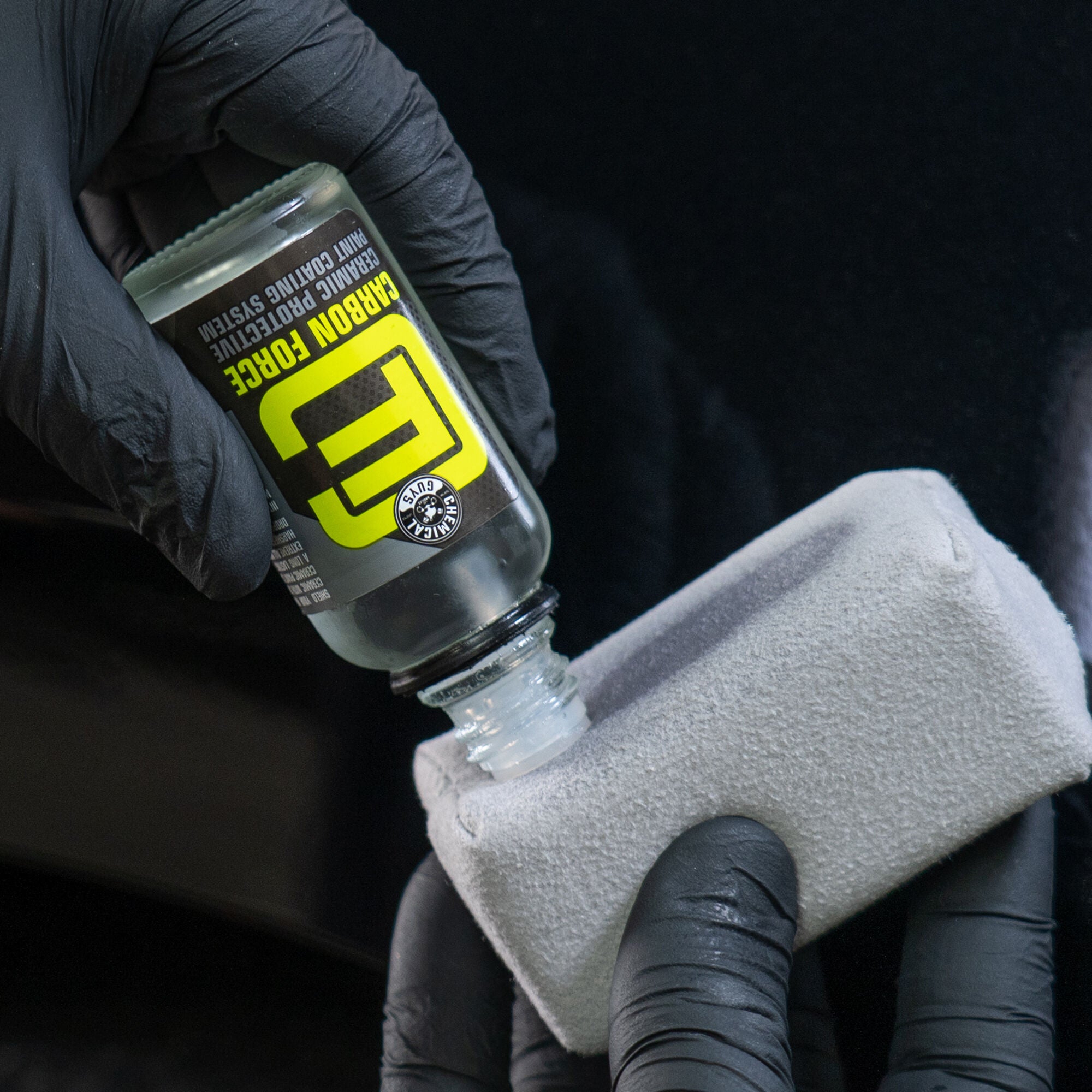 chemical-guys-carbon-force-rev-tement-c-ramique-carrosserie-longue-dur-e image 5
