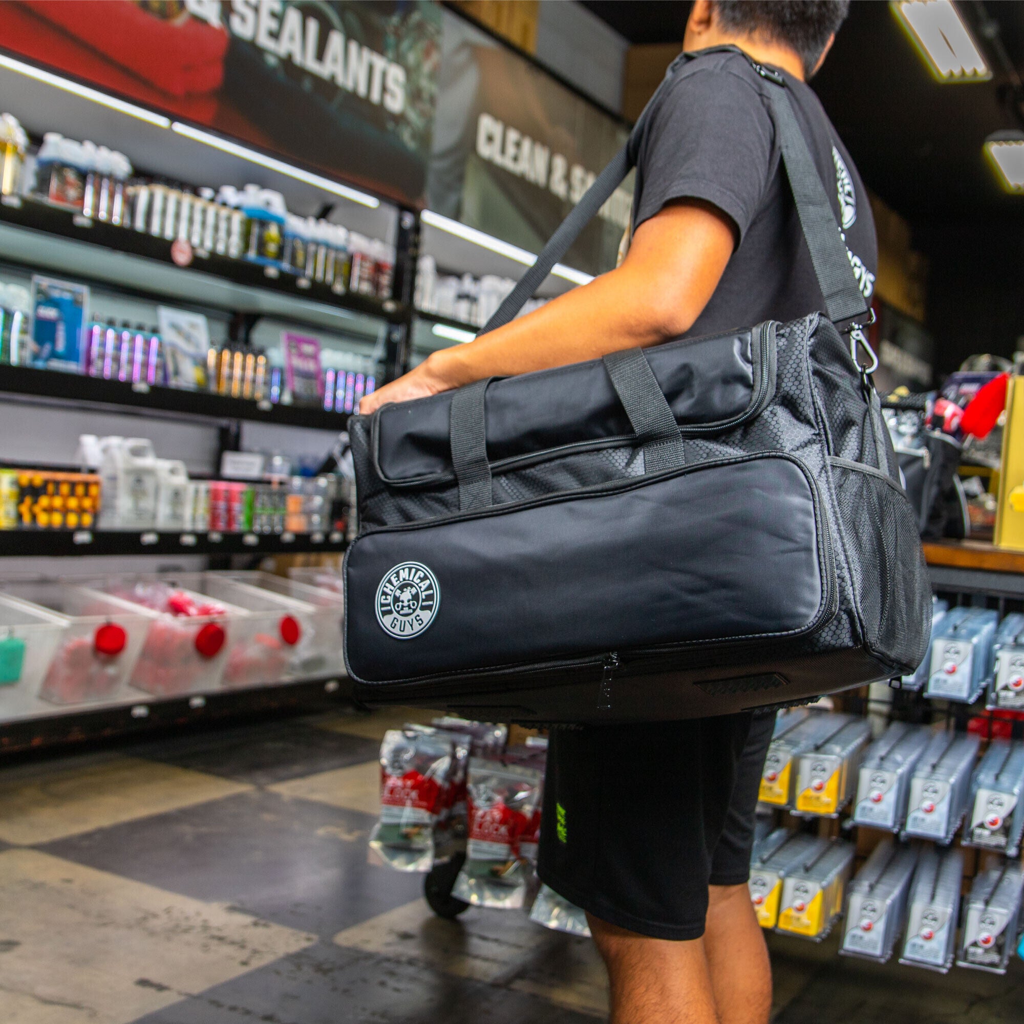 chemical-guys-arsenal-range-sac-coffre-detailing-poche-polisseuse image 8
