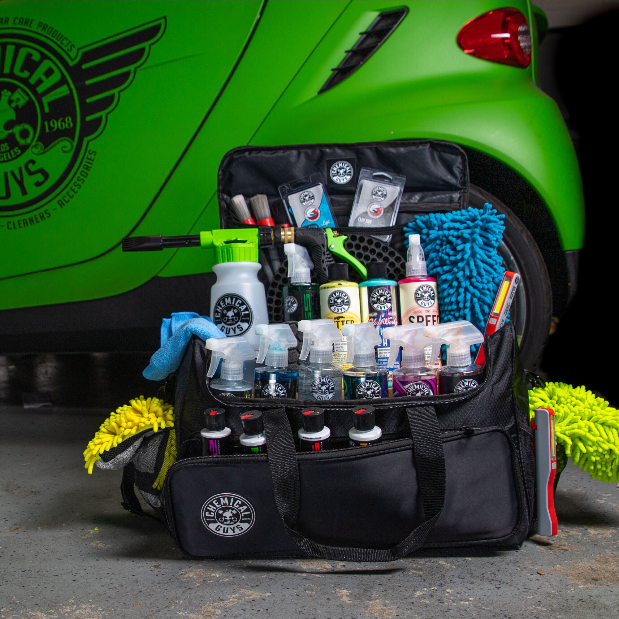 chemical-guys-arsenal-range-sac-coffre-detailing-poche-polisseuse image 6