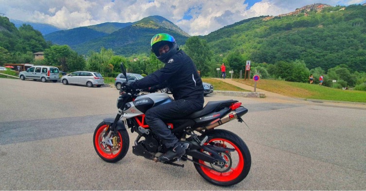 Poussière partie