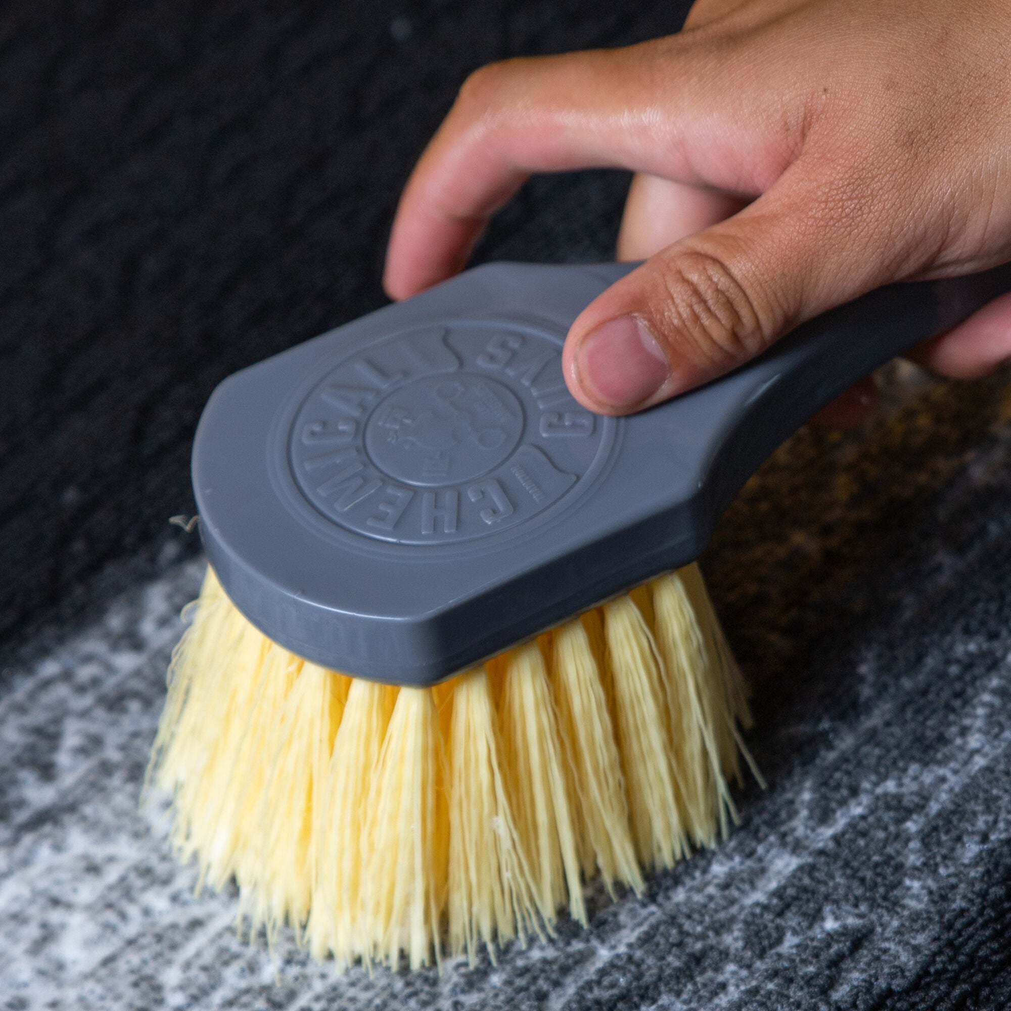chemical-guys-nice-stiff-brosse-poils-durs-tapis-moquette image 8