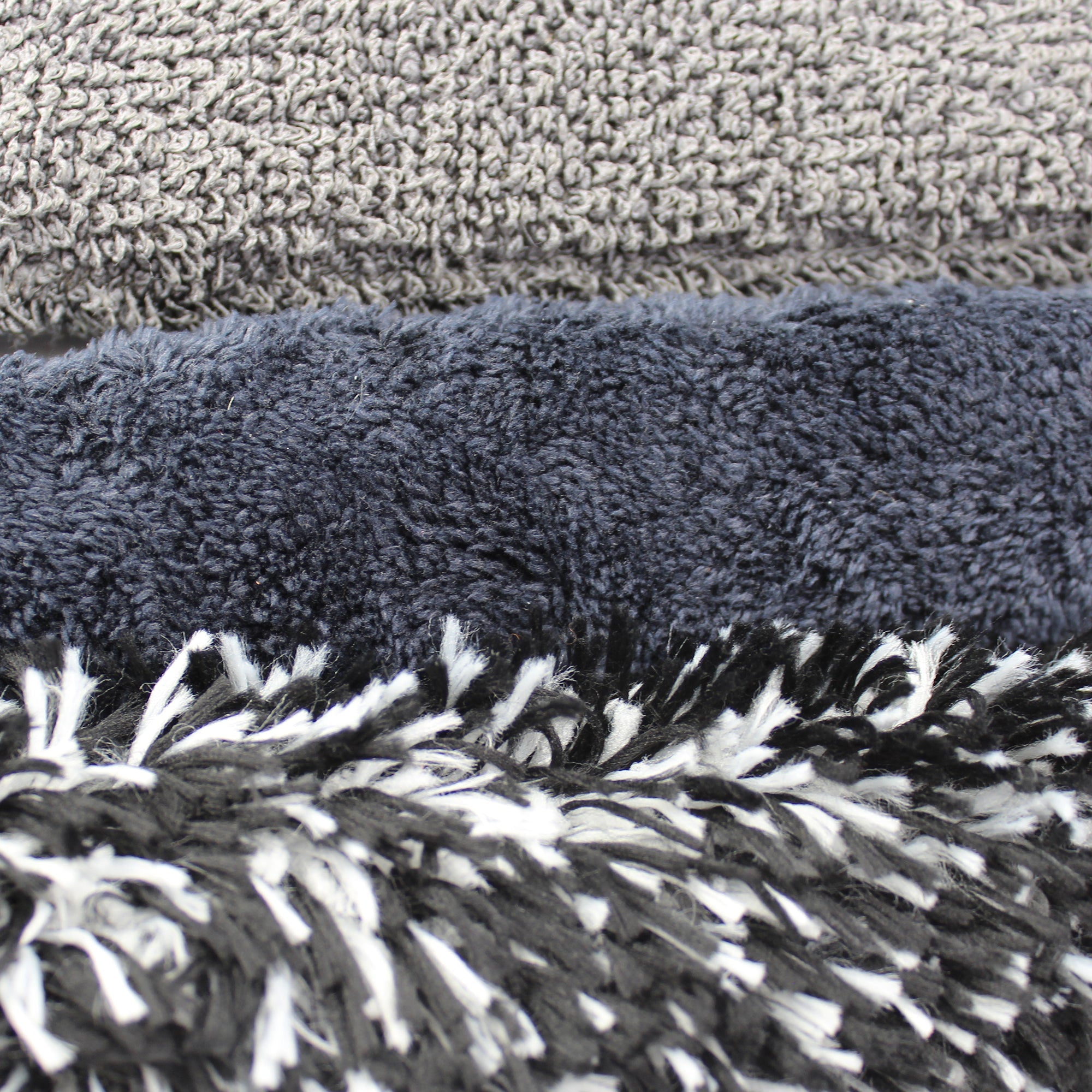 detail-factory-wheel-tire-mini-brosse-jante-gris-3-housses image 4